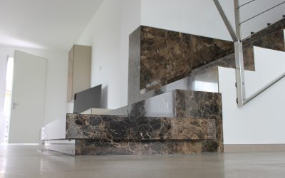 Stones for interior stairs: tips and ideas